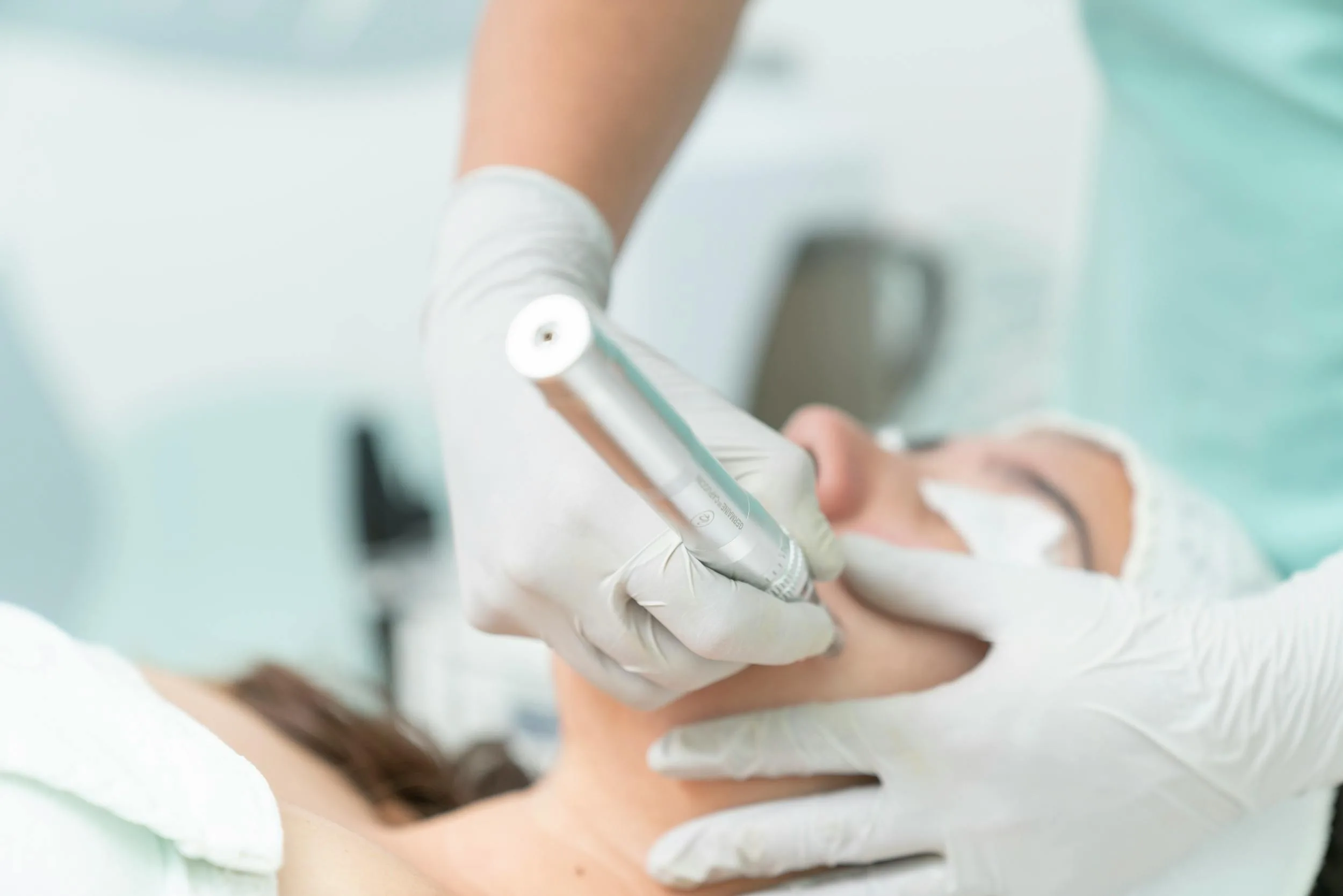 Clínica e estúdio de estética: sessões recorrentes sem caos na agenda